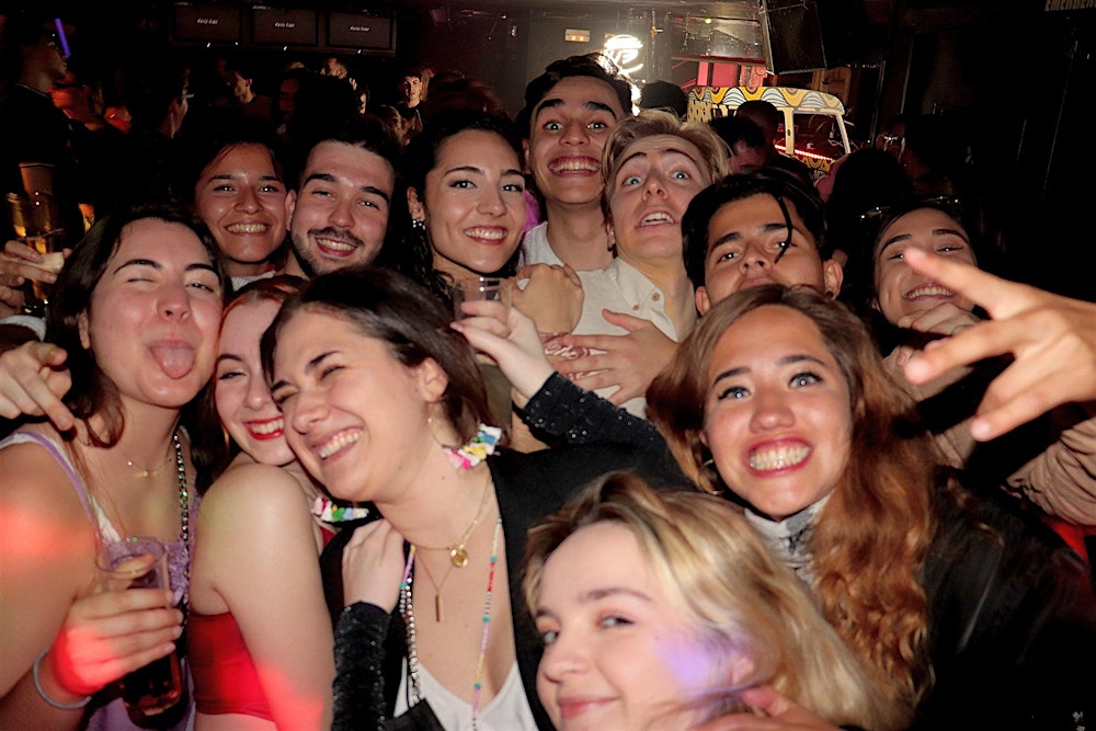 Madrid’s Craziest Pubcrawl ⭐️️ Every FRIDAY!! Free tequila shots!!!