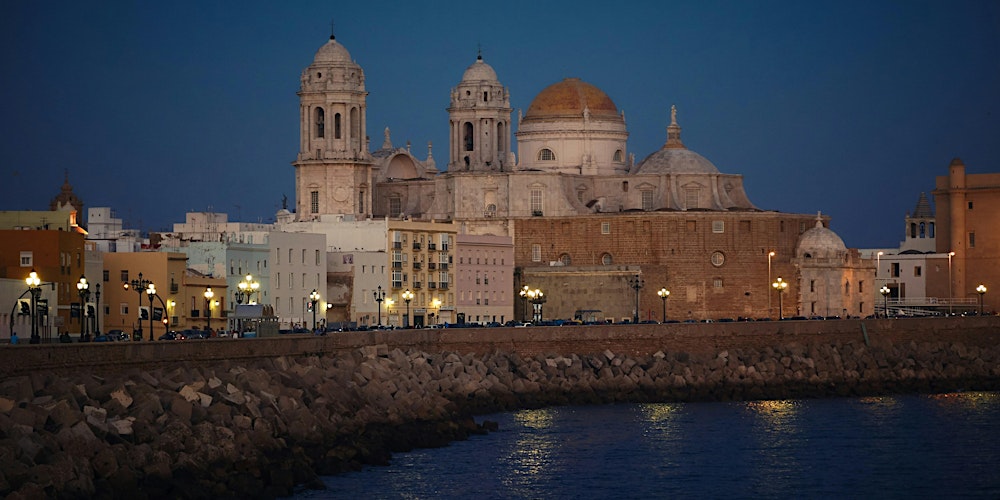 Cadiz by Night Free Tour in English