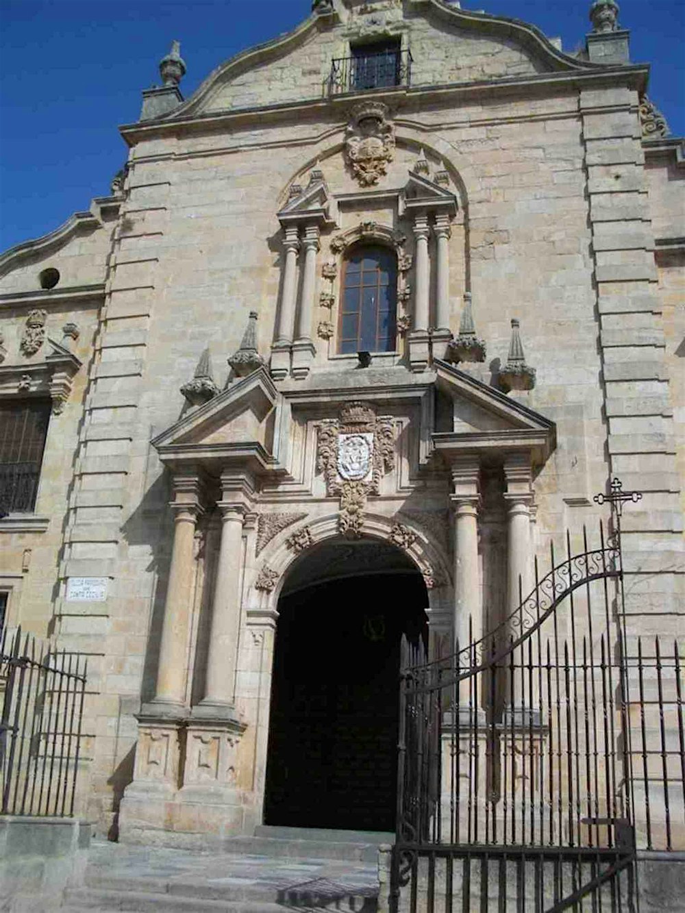 Ronda Audio Tour: Echoes of Stone, Spirit, and Secret Passages
