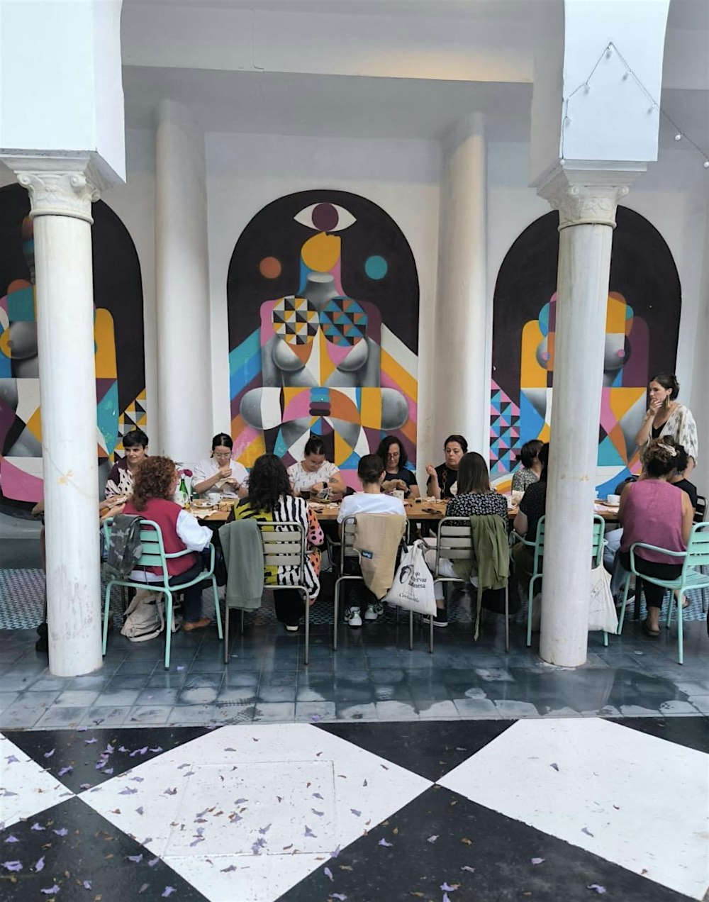 Un bordado, un café (en CHIA Brunch & dreams)